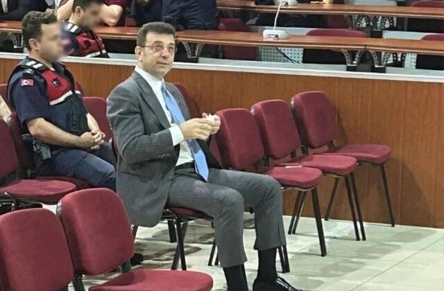 İBB davasında 2. gün! Oturma krizi yaşandı: Sizin yüzünüzden yargılamaya başlayamıyorum