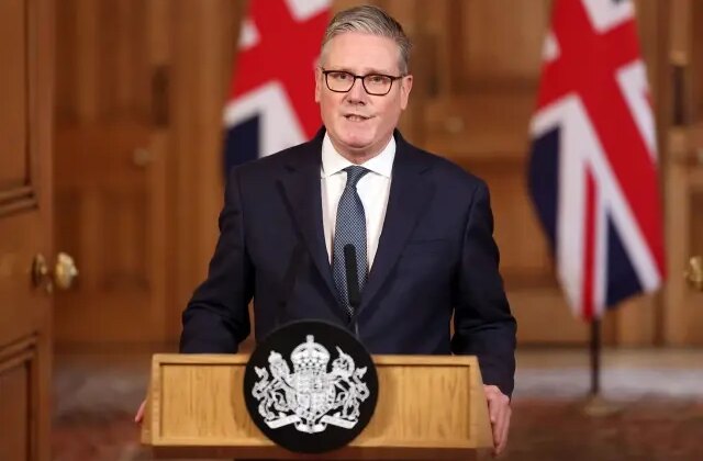 Güney Kıbrıs’taki üsleri ABD’ye açan İngiltere, İran vurunca geri adım attı