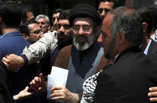 İran’da yeni dini lider Mücteba Hamaney oldu