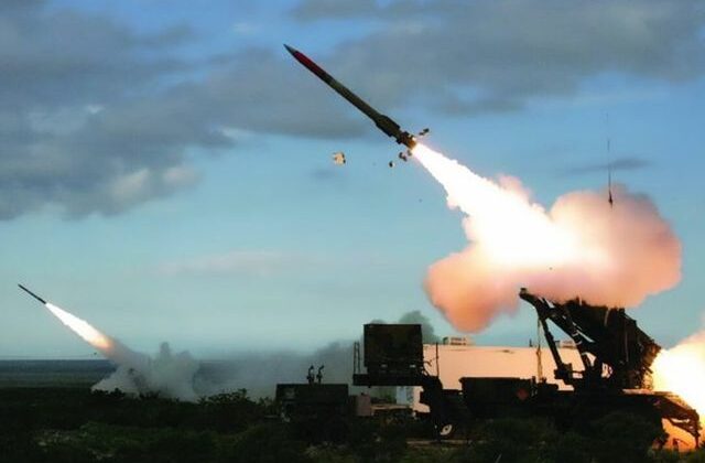 İran’dan Körfez’e yoğun saldırı: 7 komşuya  3 binden fazla füze fırlattı