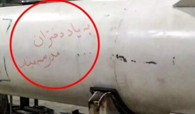 İran’dan Tel Aviv’e fırlatılan füzenin üzerine “Minab okulu kız öğrencilerinin anısına” yazıldı