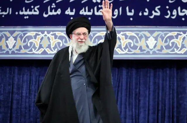 İran: Hamaney, ABD-İsrail saldırısında hayatını kaybetti