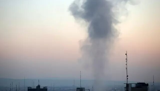 İran’ın başkenti Tahran’da çok sayıda patlama meydana geldi