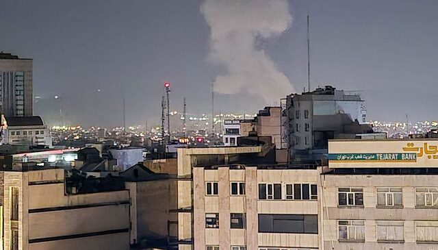 İran’ın başkenti Tahran’da ardı ardına patlama