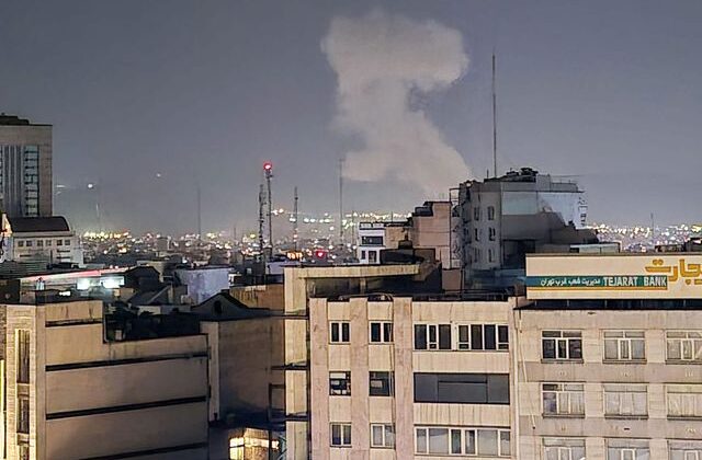 İran’ın başkenti Tahran’da ardı ardına patlama