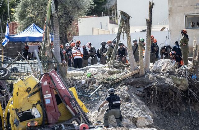 İran, İsrail’in Beyt Şemeş kentini vurdu: 12 yaralı