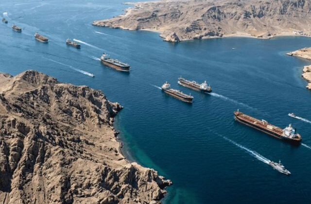 İran, 20 Pakistan gemisinin Hürmüz Boğazı’ndan geçişine izin verdi