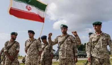 İran Savunma Bakanlığı Sözcüsü: Düşman savaşı durdurmak zorunda kalacak