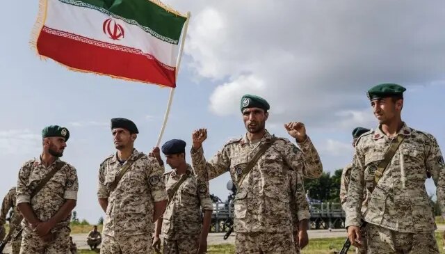 İran Savunma Bakanlığı Sözcüsü: Düşman savaşı durdurmak zorunda kalacak