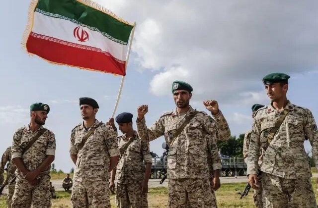 İran Savunma Bakanlığı Sözcüsü: Düşman savaşı durdurmak zorunda kalacak