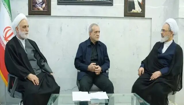 İran Yargı Erki Başkanı Ejei, Pezeşkiyan’ın özür dilediği ülkeleri hedef gösterdi