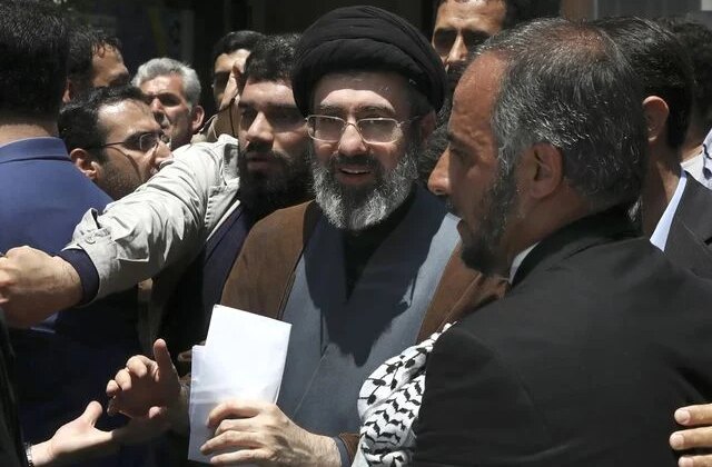 İran’dan ABD ile ateşkes görüşmeleri için ağır şartlar: Üslerin tamamı kapatılacak