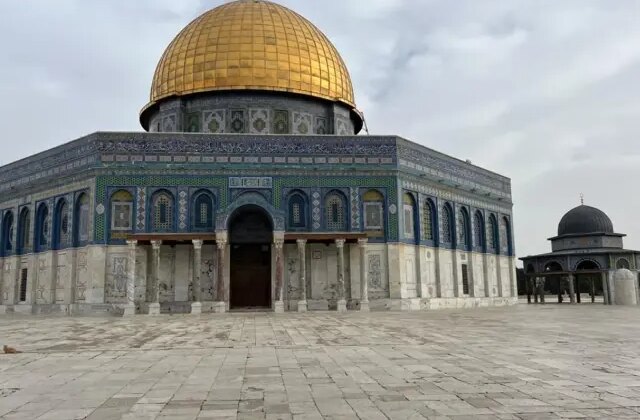 İsrail, İran ile savaş bahanesiyle Mescid-i Aksa ve Harem-i İbrahim’i 5 gündür kapalı tutuyor