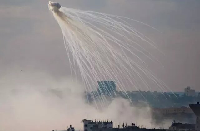 İsrail’den Lübnan’ın güneyine beyaz fosforlu saldırı