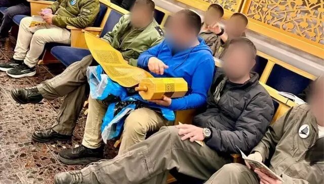 İsrailli pilotlar İran’ı bombalamadan önce Tevrat okudu