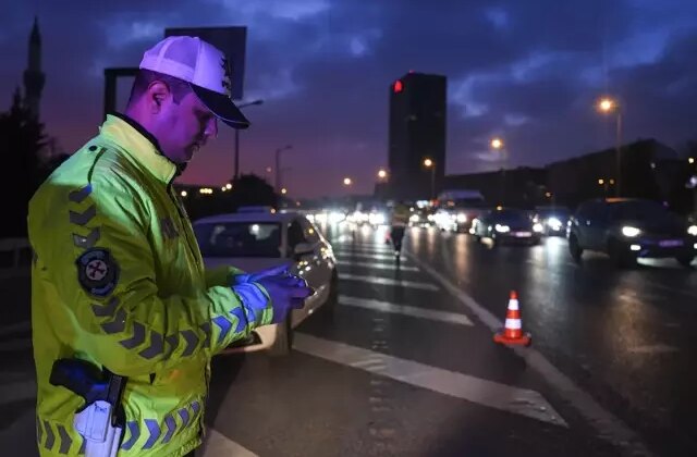 İstanbul trafiğini altüst edenlere sabah sürprizi