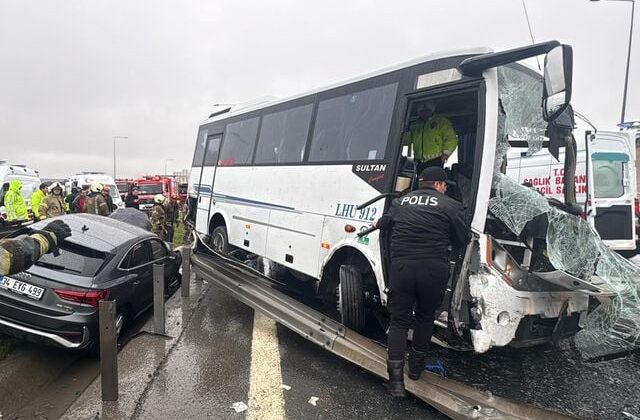 İstanbul’daki zincirleme kazada mucize! Şehit polis hayata döndü