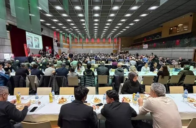 İsviçre Türk Toplumu Zürih’te iftar sofrasında buluştu