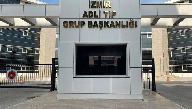 İzmir’de kayalıkların arasında bebek cesedi bulundu