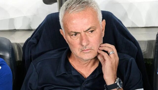 Jose Mourinho transferde Galatasaray ile rakip oldu