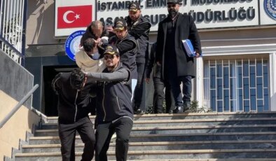 Kadıköy’de film gibi soygun: Ev sahibi ve bakıcısını bağlayıp 1 milyonluk vurgun yaptılar