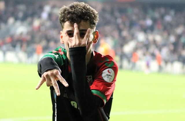 Karşıyaka’da Fenerbahçe’ye transfer olan Adem kayıplara karıştı