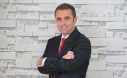 Bursa’nın Ruh Sağlığı Hafızası: Klinik Psikolog Şahin Uçar ile 25 Yıl ve Yeni Dönem Psikoterapi Üzerine