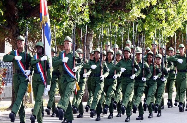 Küba: ABD saldırısına karşı askeri hazırlık yapıyoruz