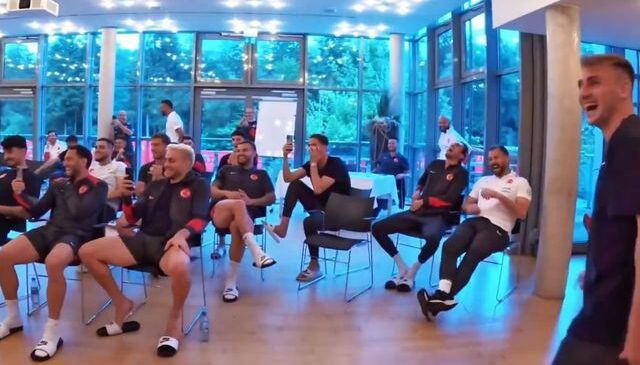 Merih Demiral’dan bomba “Ölürüm Türkiyem” performansı