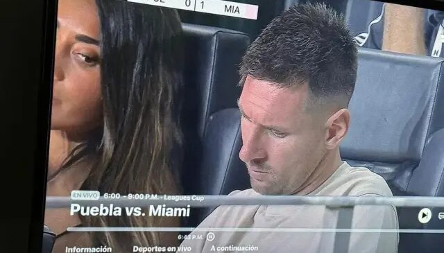 Messi’nin eşi canlı yayında fena yakalandı