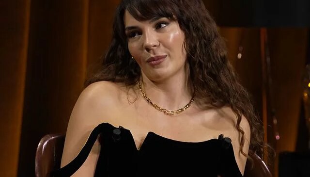 Milli yıldızımızın eşinden olay itiraflar: Bazen kendinden bile ürküyor