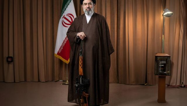 Mücteba Hamaney’den aracıların barış teklifine ret: Şimdi zamanı değil