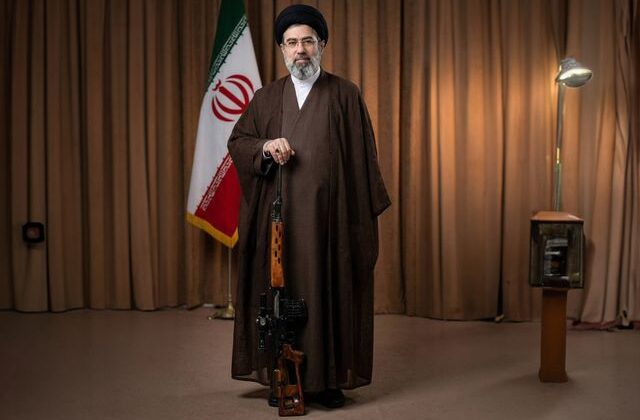 Mücteba Hamaney’den aracıların barış teklifine ret: Şimdi zamanı değil