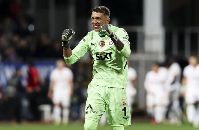 Muslera birinci ağızdan açıkladı: Türkiye’ye geri döneceğim