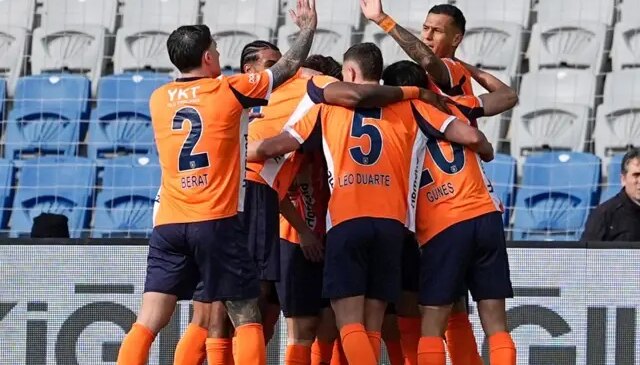 Nefesleri kesen maçta 3 puana RAMS Başakşehir uzandı