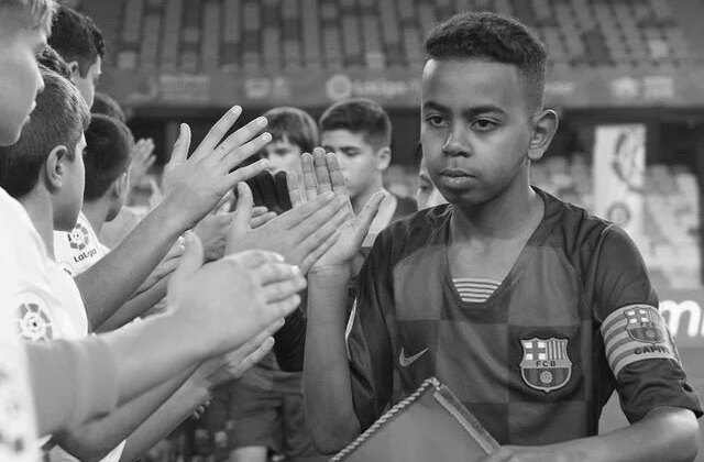 Nereden nereye! Bu çocuğu şimdi dünya tanıyor