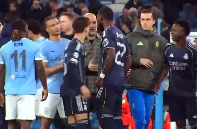 Neredeyse kavga edeceklerdi! Maç sonuna damga vuran olay