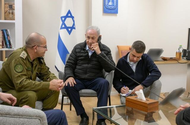 Netanyahu’nun harekat fotoğrafı tartışma tarattı