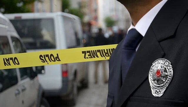 Emekli başkomiser başından vurulmuş halde bulundu