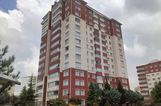 Öğretmen baba ve kızı, karbonmonoksit gazından zehirlenip öldü