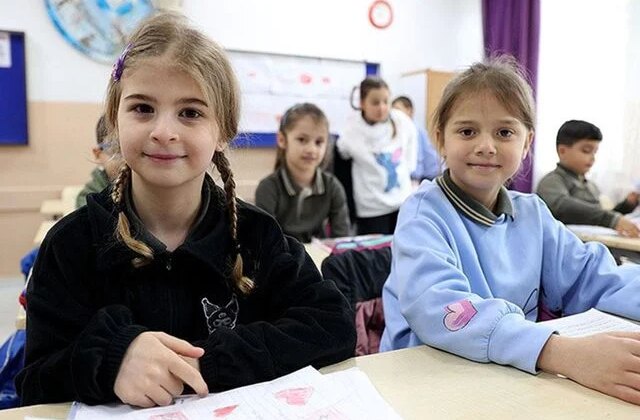 Okullarda ikinci ara tatil sonrası ilk ders zili çaldı