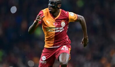 Osimhen’den Galatasaray taraftarını mest eden hareket