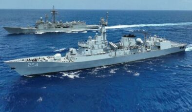 Pakistan Donanması ‘refakat operasyonu’ başlattığını duyurdu