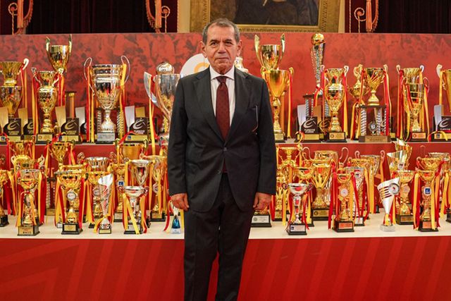 patron cildirdi dursun ozbek ten trabzonspor 19697510 2811 o