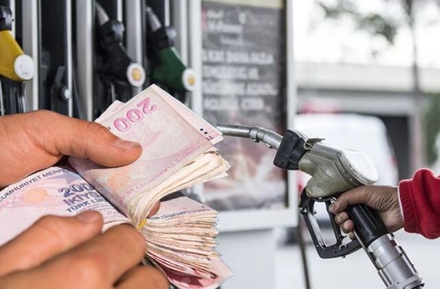 Pompa çıldırdı! Akaryakıta 24 saat geçmeden yeni zam