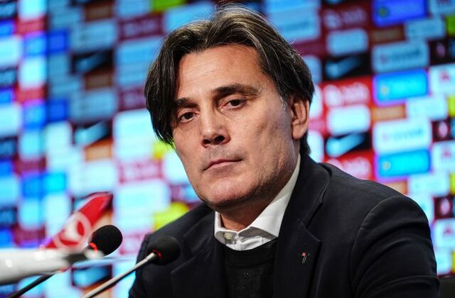 Rumenlerden provakasyon! Montella’ya basın toplantısında saygısız soru