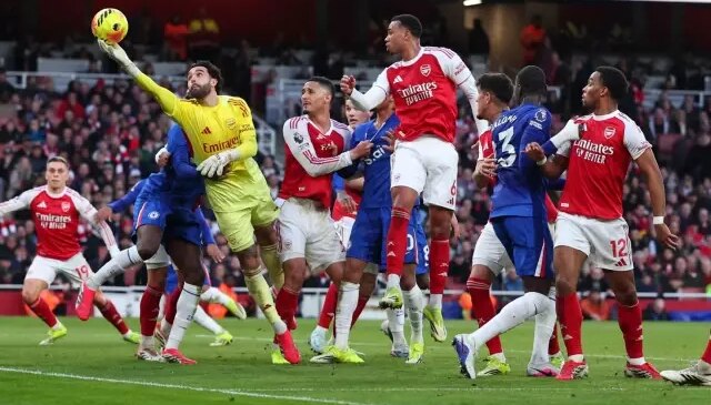 Şampiyonluk yarışı alev alev! Arsenal-Chelsea maçında 3 gol