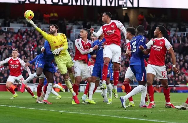 Şampiyonluk yarışı alev alev! Arsenal-Chelsea maçında 3 gol