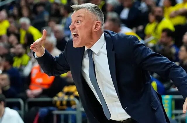 Sarunas Jasikevicius ve ekibi, mahsur kaldıkları ülkeden Türkiye’ye geri dönüyor