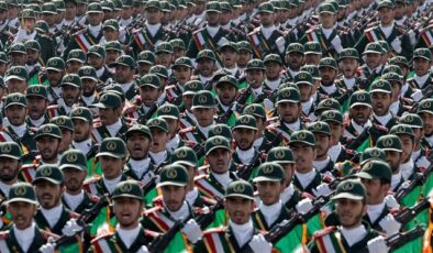 Savaş devam ederken İran’dan tartışma yaratan karar! Yaş 12’ye düşürüldü